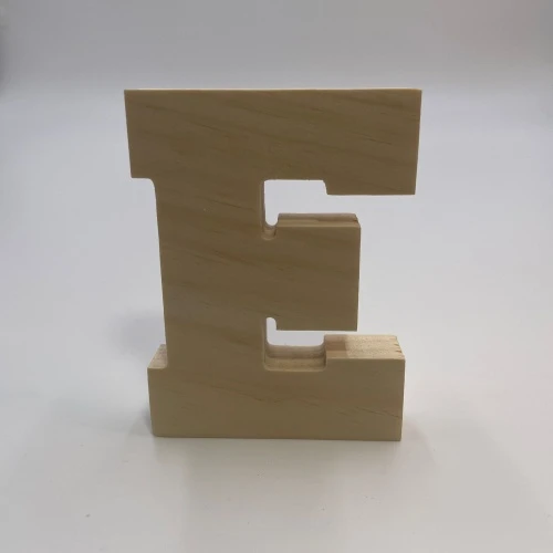 나무 문자 E